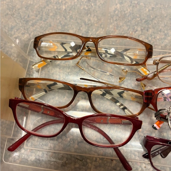 Assorted Eyeglasses Collection - Picture 2 of 3